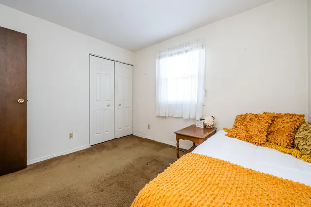 $230,000 | 2510 Essex Court, St. Joseph, MI 49085