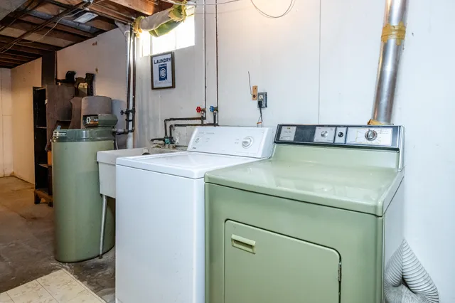 $230,000 | 2510 Essex Court, St. Joseph, MI 49085