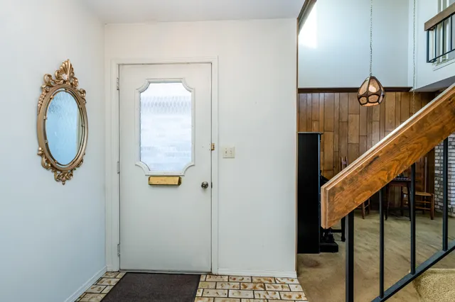 $230,000 | 2510 Essex Court, St. Joseph, MI 49085