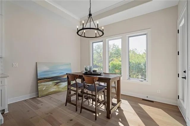 $634,500 | 25041 West 142nd Street, Olathe, KS 66061