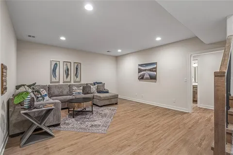 $634,500 | 25041 West 142nd Street, Olathe, KS 66061