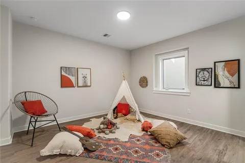 $634,500 | 25041 West 142nd Street, Olathe, KS 66061