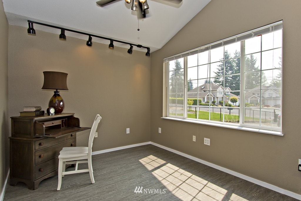 13912 Southeast 200th Street Renton, WA 98058 - Photo 11 of 24 Gallery Image 11
