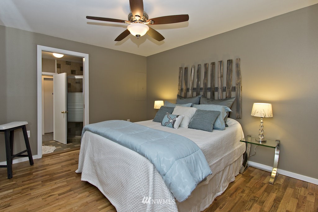 13912 Southeast 200th Street Renton, WA 98058 - Photo 13 of 24 Gallery Image 13