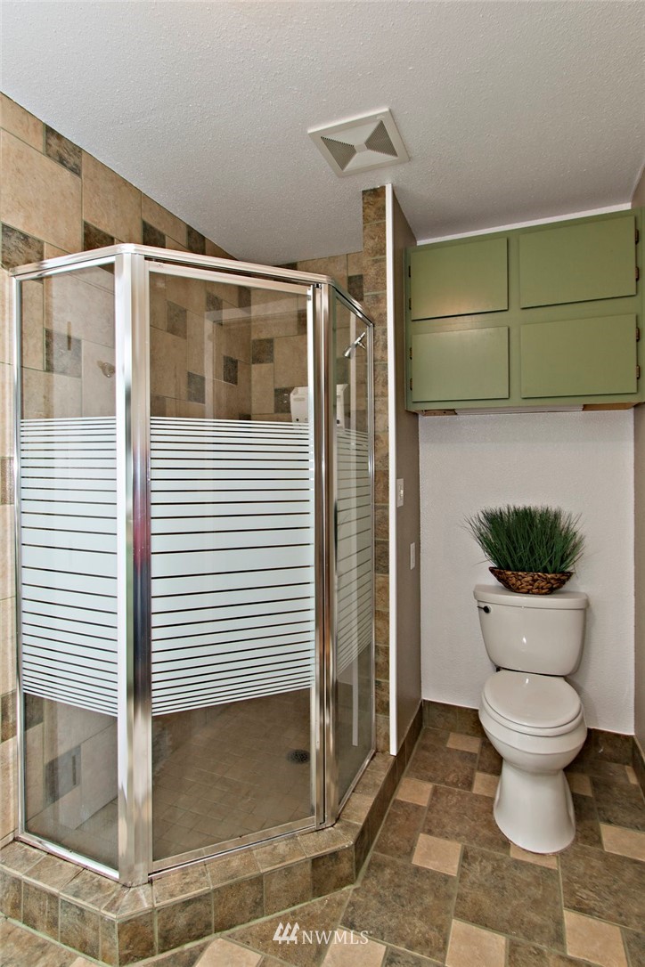 13912 Southeast 200th Street Renton, WA 98058 - Photo 14 of 24 Gallery Image 14