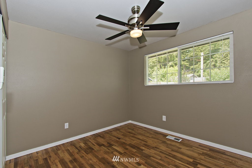13912 Southeast 200th Street Renton, WA 98058 - Photo 16 of 24 Gallery Image 16