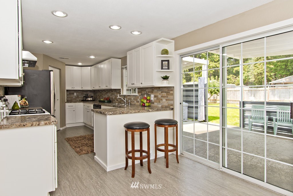 13912 Southeast 200th Street Renton, WA 98058 - Photo 8 of 24 Gallery Image 8