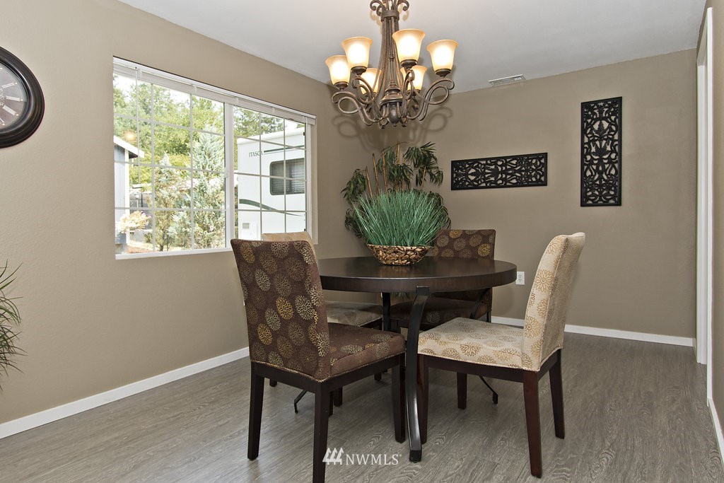 13912 Southeast 200th Street Renton, WA 98058 - Photo 9 of 24 Gallery Image 9