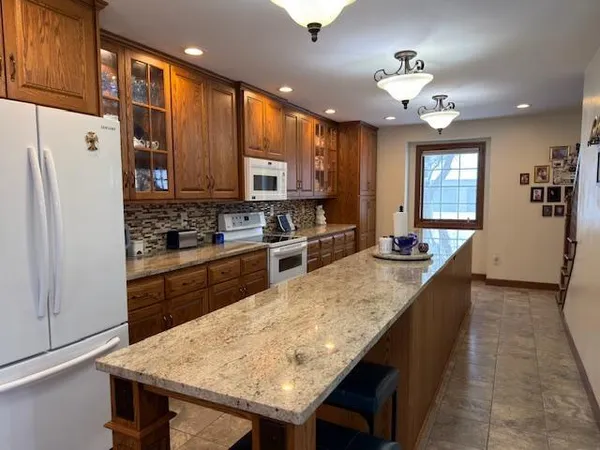 $419,000 | 728 5th Street Northwest, Clara City, MN 56222