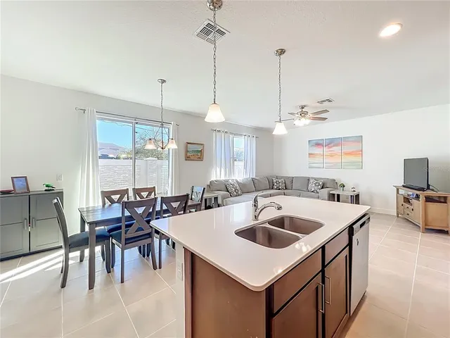 $399,000 | 1393 Captiva Cove, Unit 21, Sanford, FL 32771