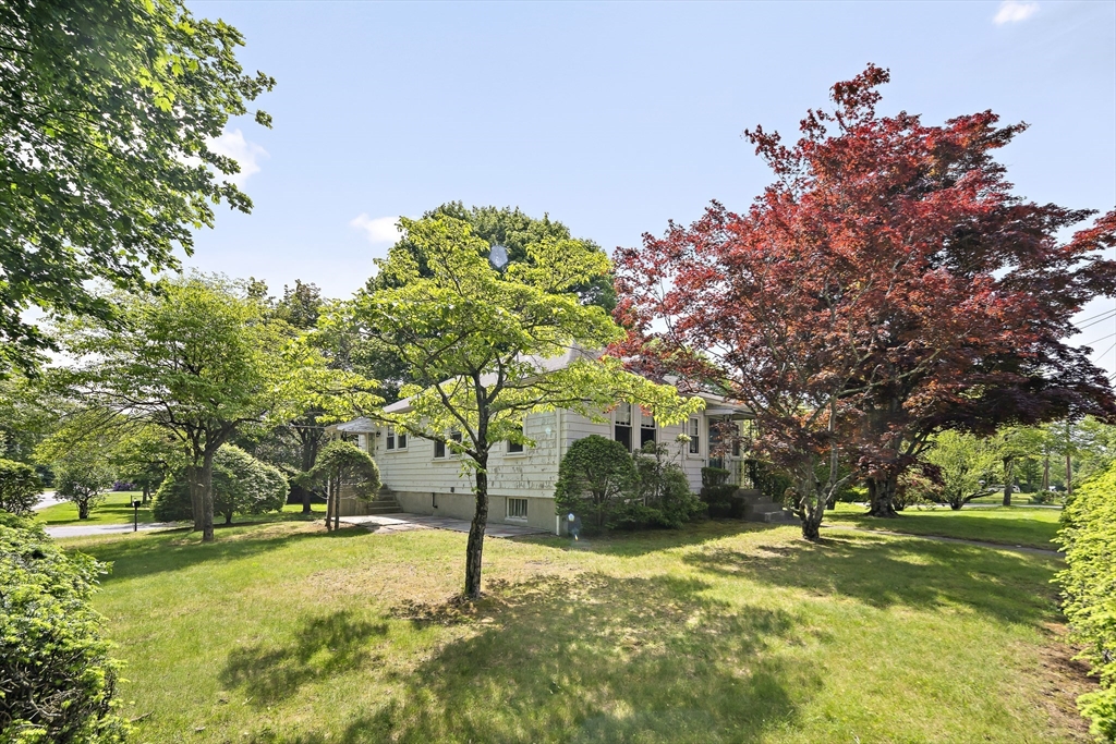 104 Reed Street Lexington, MA 02421 - Photo 3 of 14