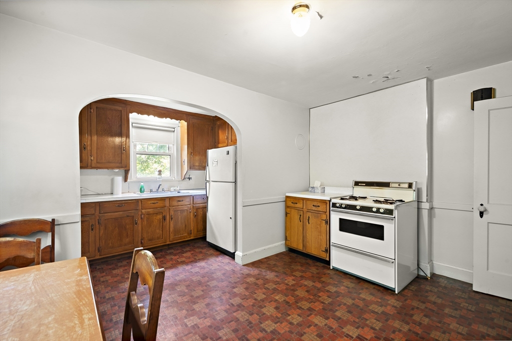 104 Reed Street Lexington, MA 02421 - Photo 6 of 14