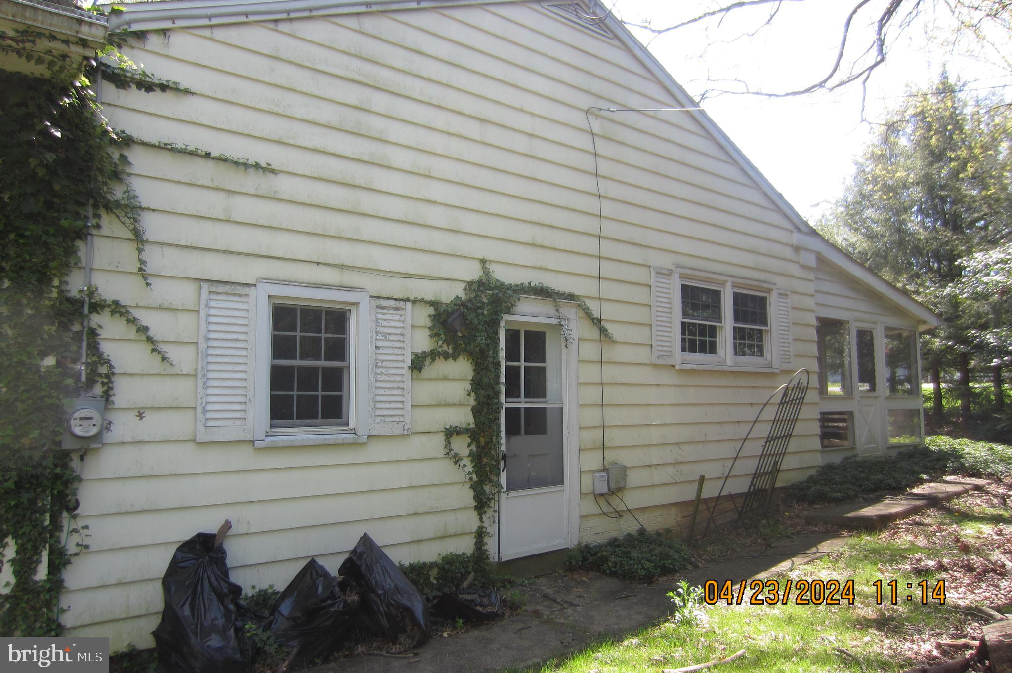 18 Oriole Road Wyomissing, PA 19610 - Photo 9 of 40