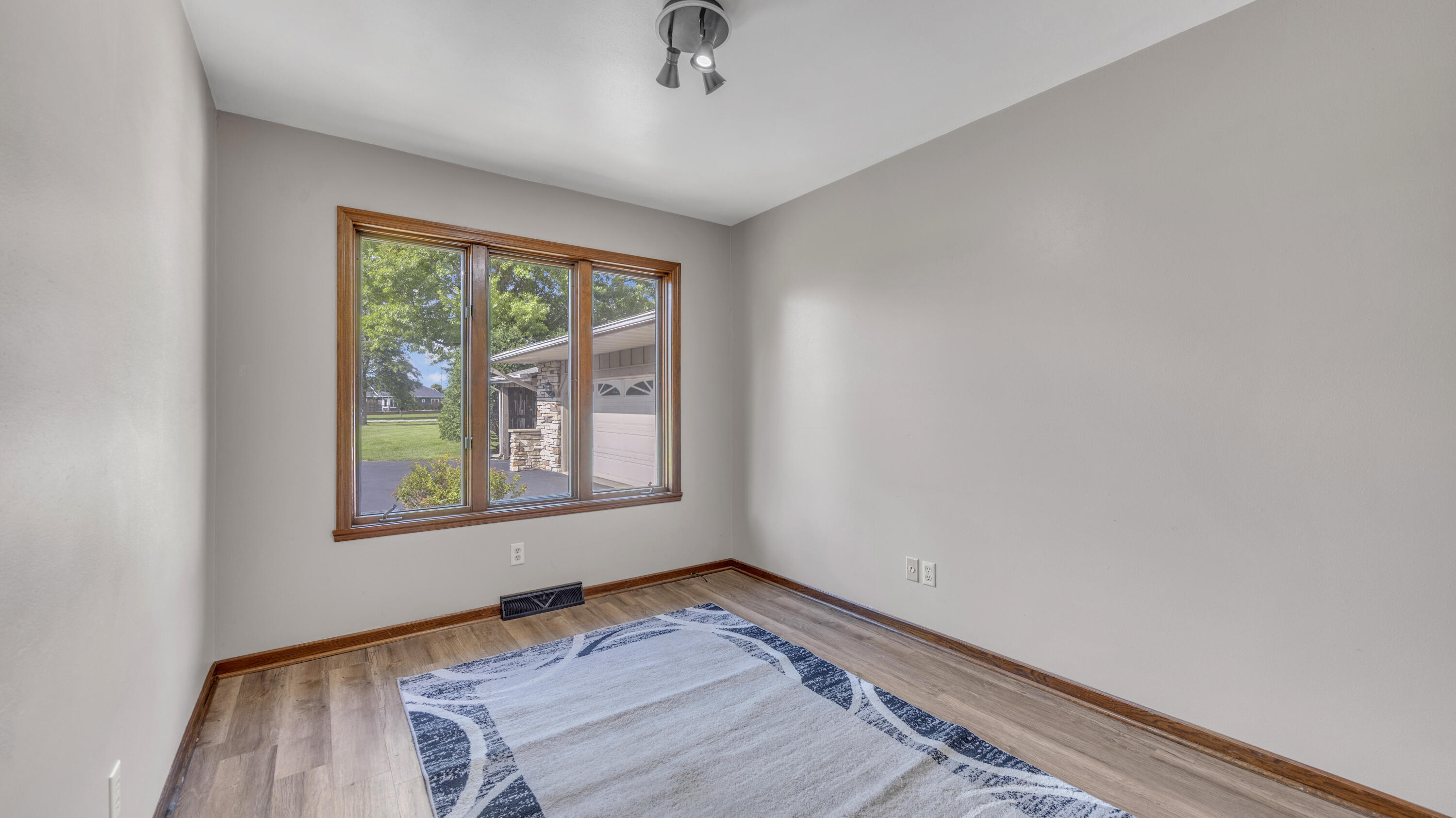 W4978 Valley Creek Road Fond du Lac, WI 54937 - Photo 15 of 60 Study 1