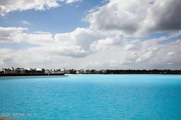 a view of ocean with city view