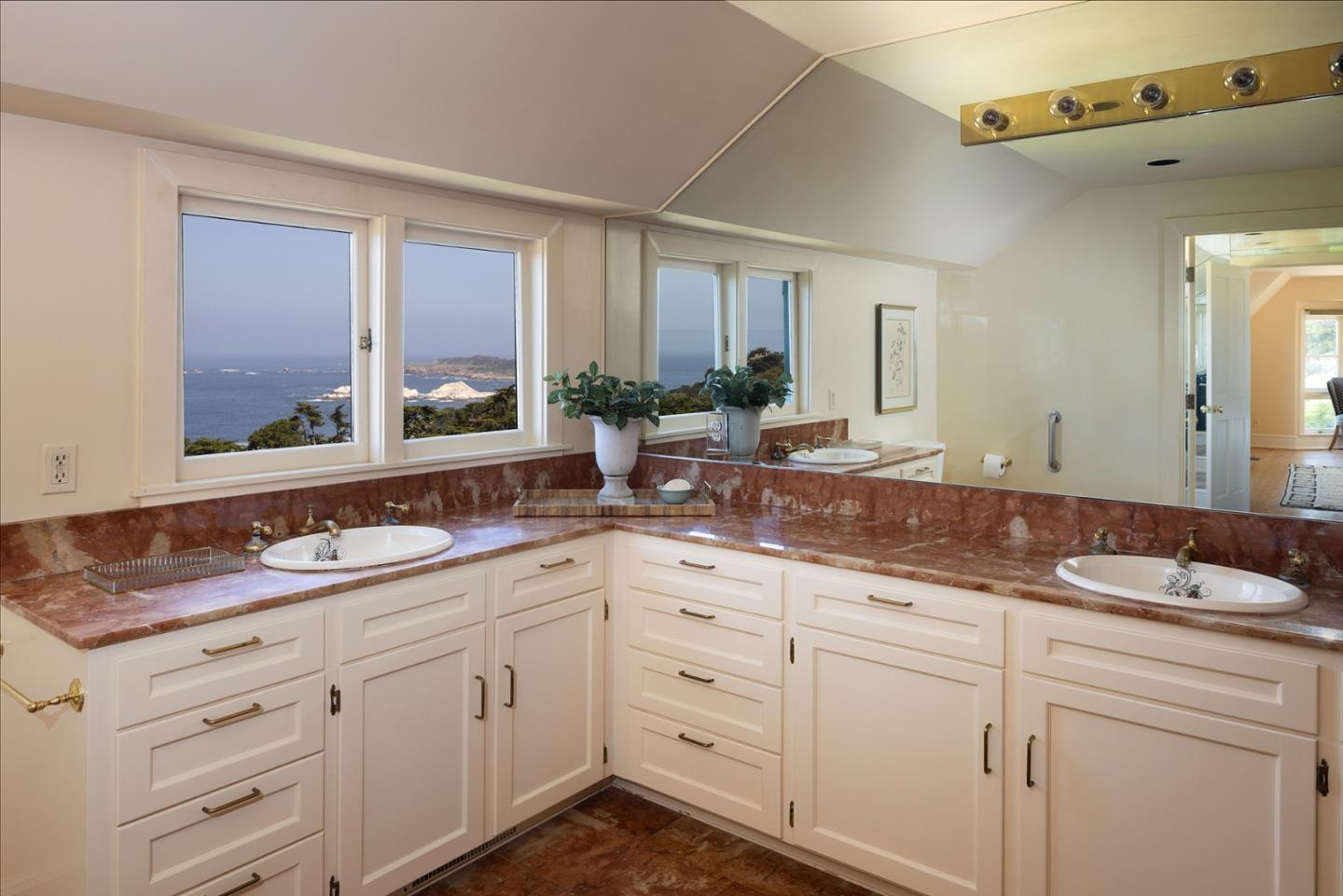 228 Lower Walden Road Carmel, CA 93923 - Photo 22 of 48 Gallery Image 22