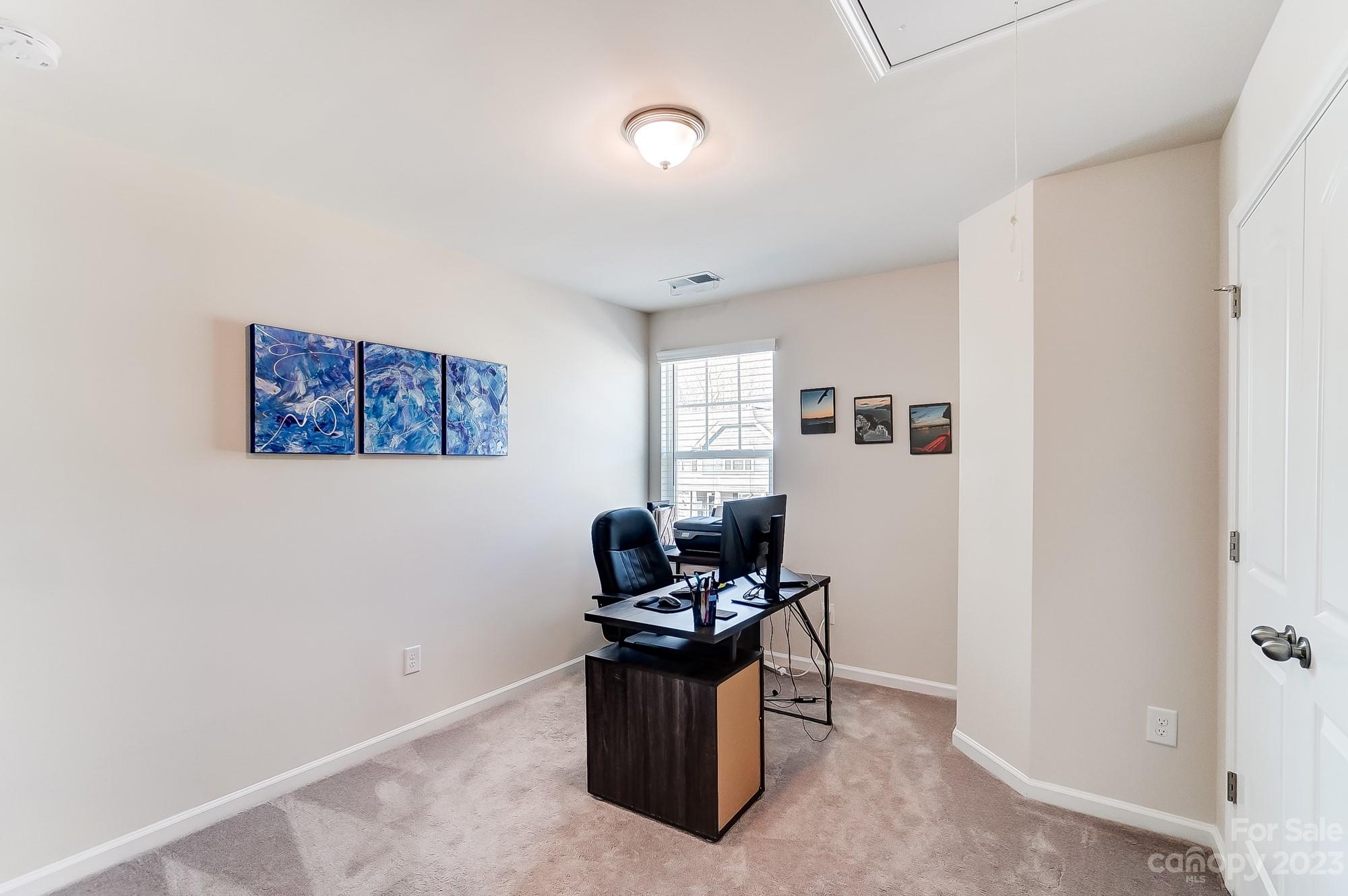 1712 Loggerhead Drive Lancaster, SC 29720 - Photo 25 of 43 a room with furniture and window