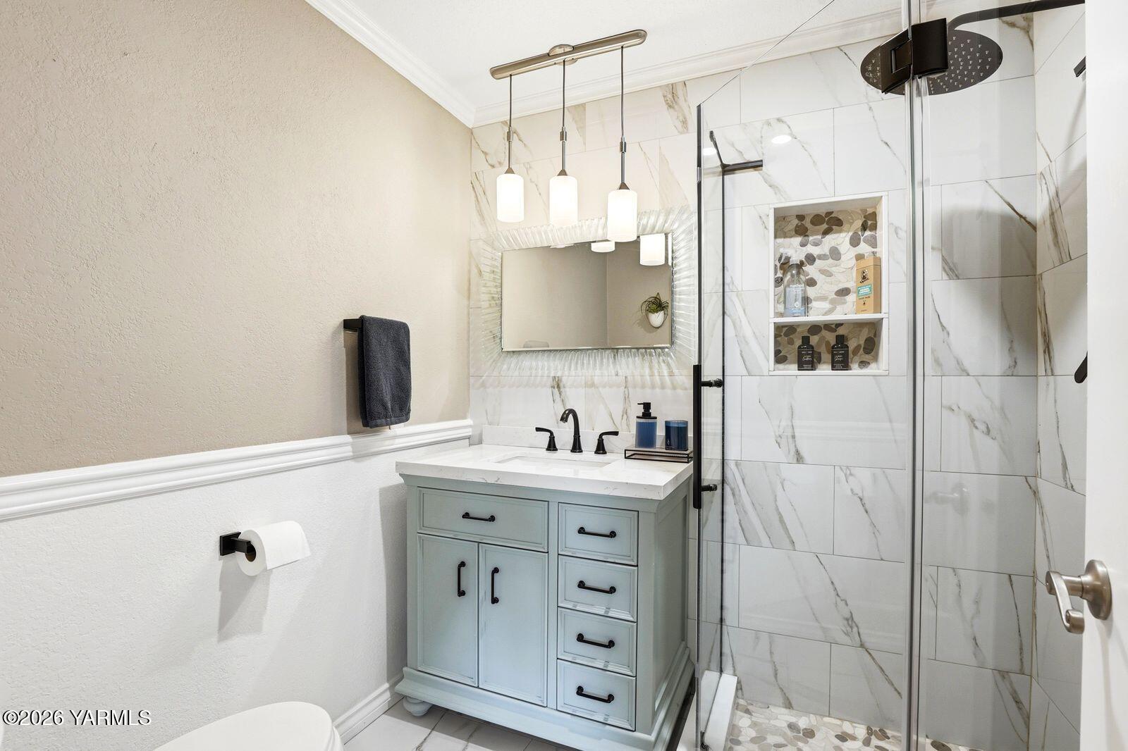 12309 Douglas Road Yakima, WA 98908 - Photo 25 of 58 25- Second Bathroom