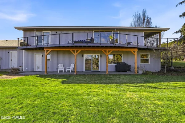 $707,000 | 12309 Douglas Road, Yakima, WA 98908