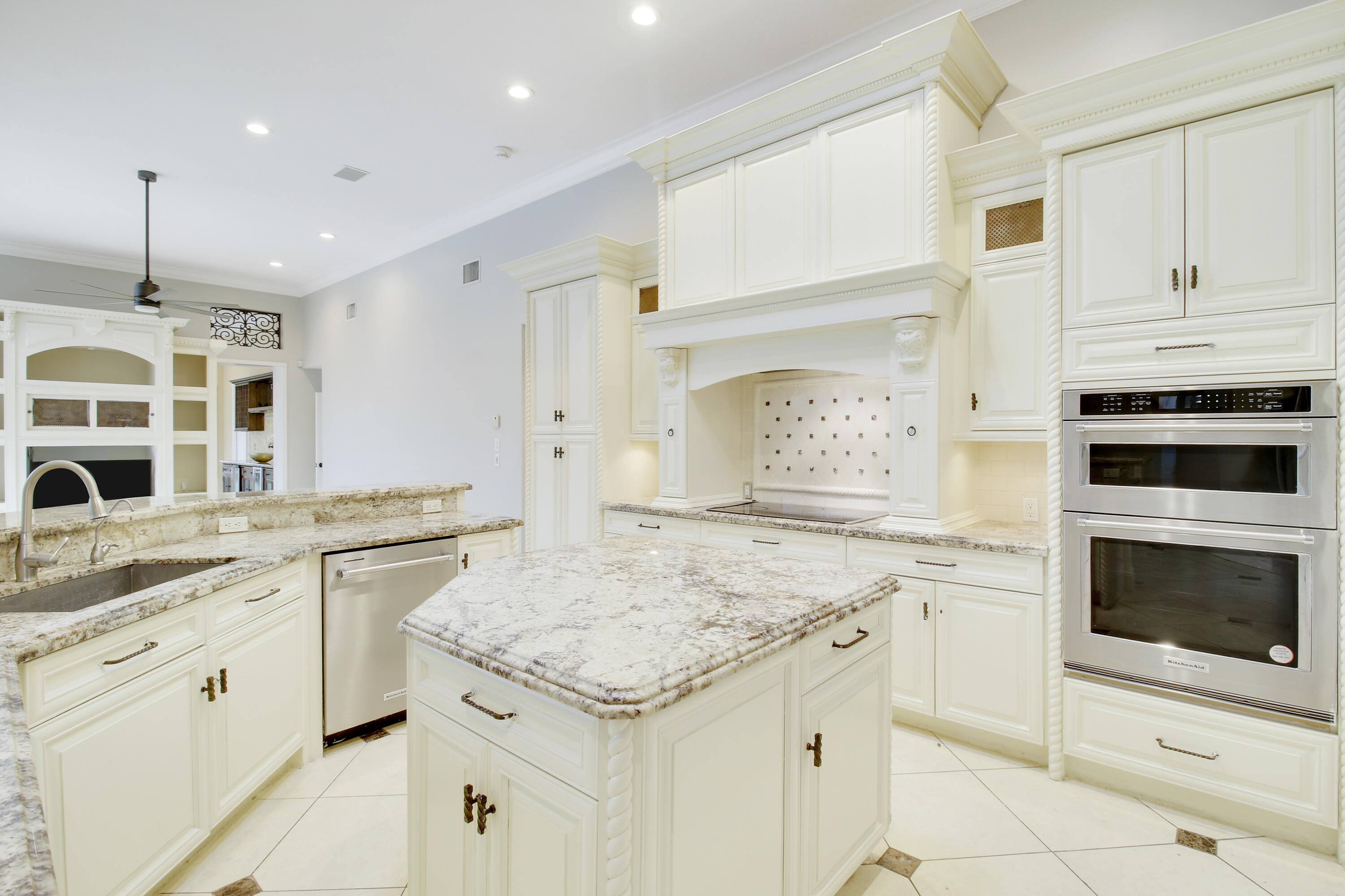 892 Cedar Cove Road Wellington, FL 33414 - Photo 17 of 55 House-12