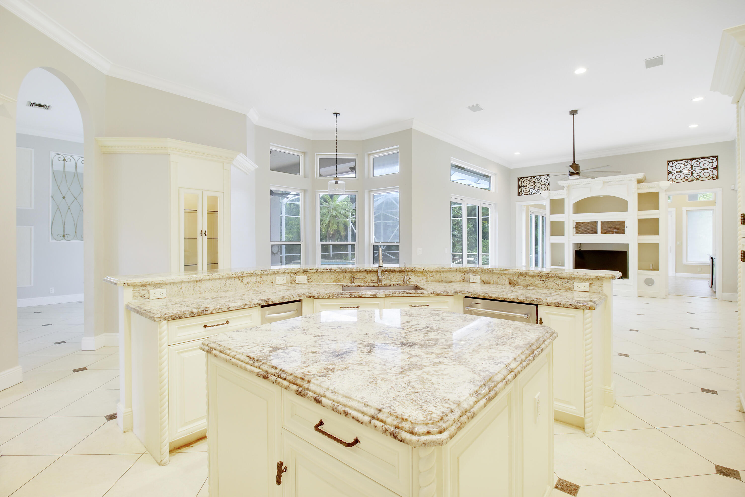 892 Cedar Cove Road Wellington, FL 33414 - Photo 18 of 55 House-13