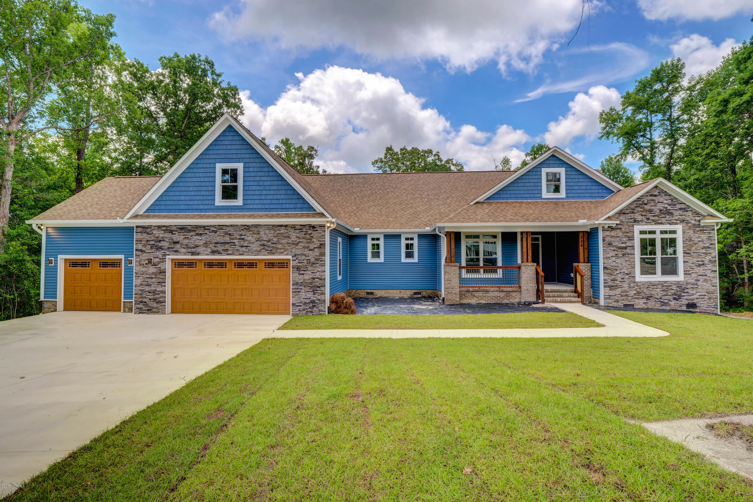 236 Riverbend Road Jacksonville, NC 28540 - Photo 3 of 51 236 Riverbend P-3