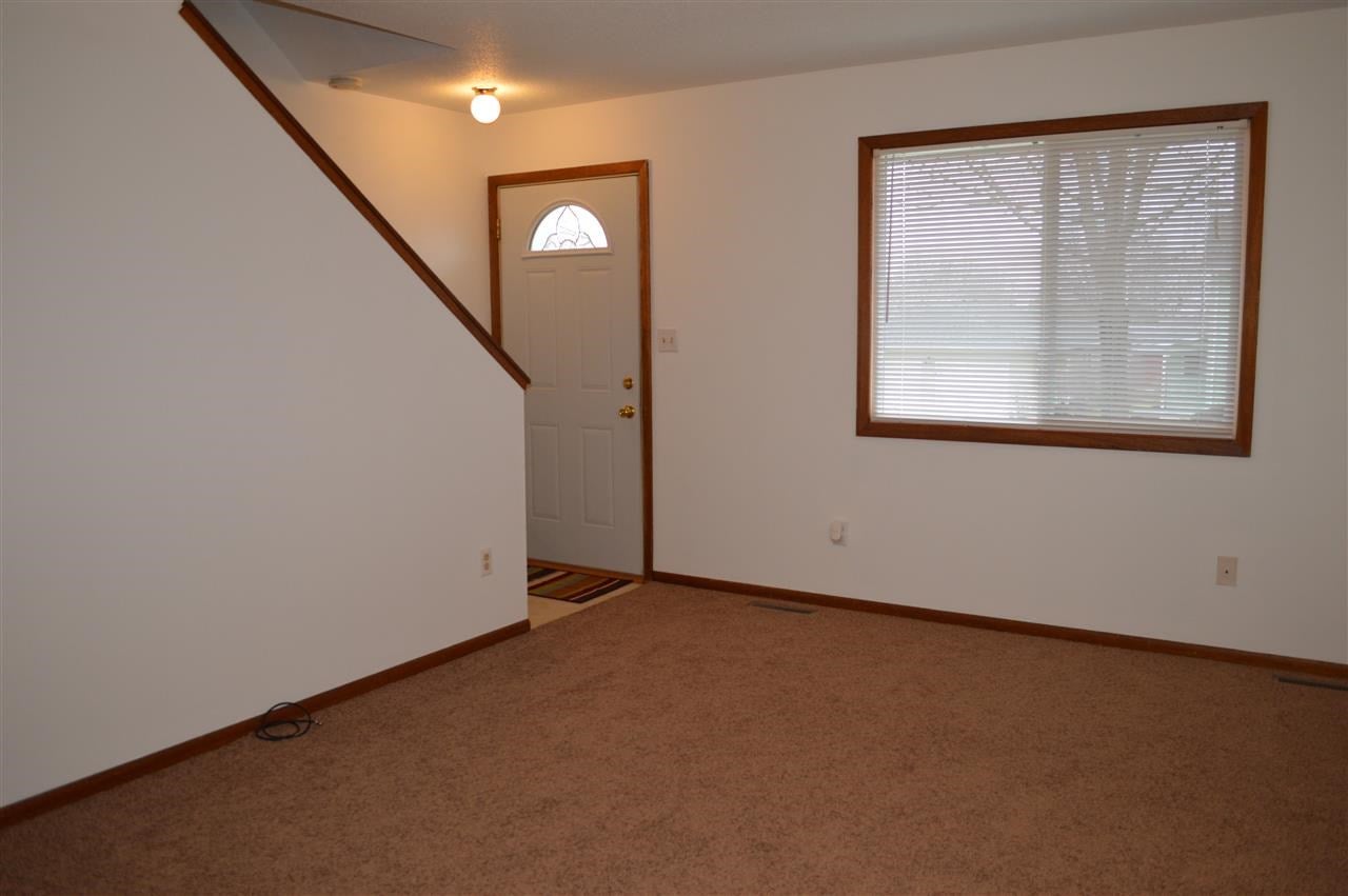 216 West Elm Street, Unit 3 Lone Tree, IA 52755 - Photo 2 of 17 Gallery Image 2