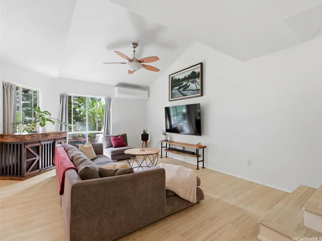 $759,958 | 94-752 Lumiauau Street, Unit Z2, Waipahu, HI 96797