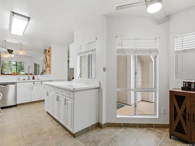 $759,958 | 94-752 Lumiauau Street, Unit Z2, Waipahu, HI 96797