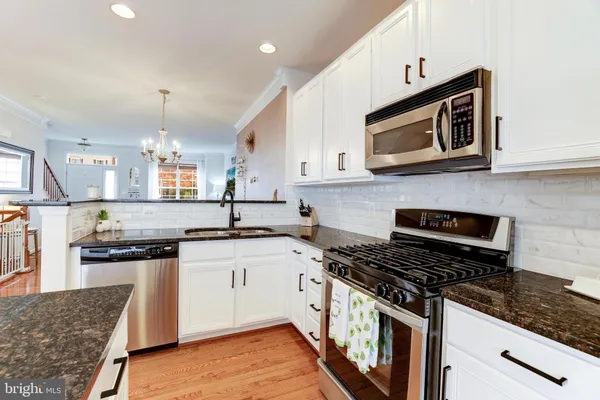 $2,600 | 575 Edmonton Terrace Northeast, Leesburg, VA 20176