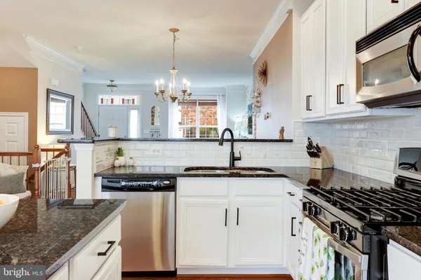 $2,600 | 575 Edmonton Terrace Northeast, Leesburg, VA 20176