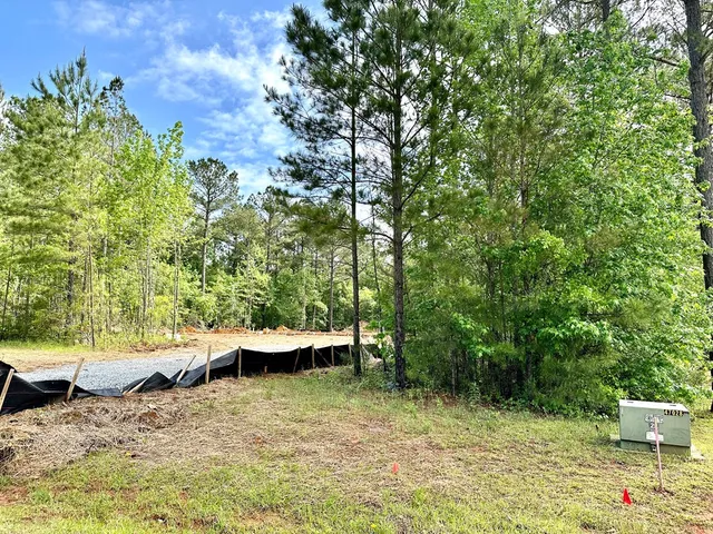 a view of an outdoor space