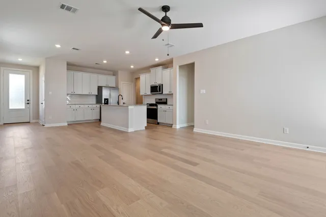 $277,900 | 1115 Moonlight Trce Drive, Beasley, TX 77417