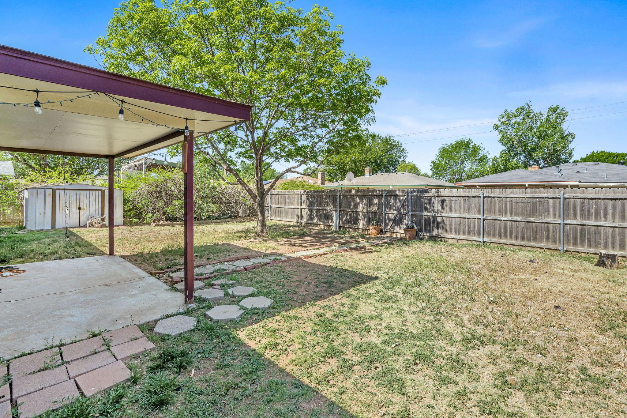 5212 Leigh Avenue Amarillo, TX 79110 - Photo 3 of 20 5212 Leigh Ave 03