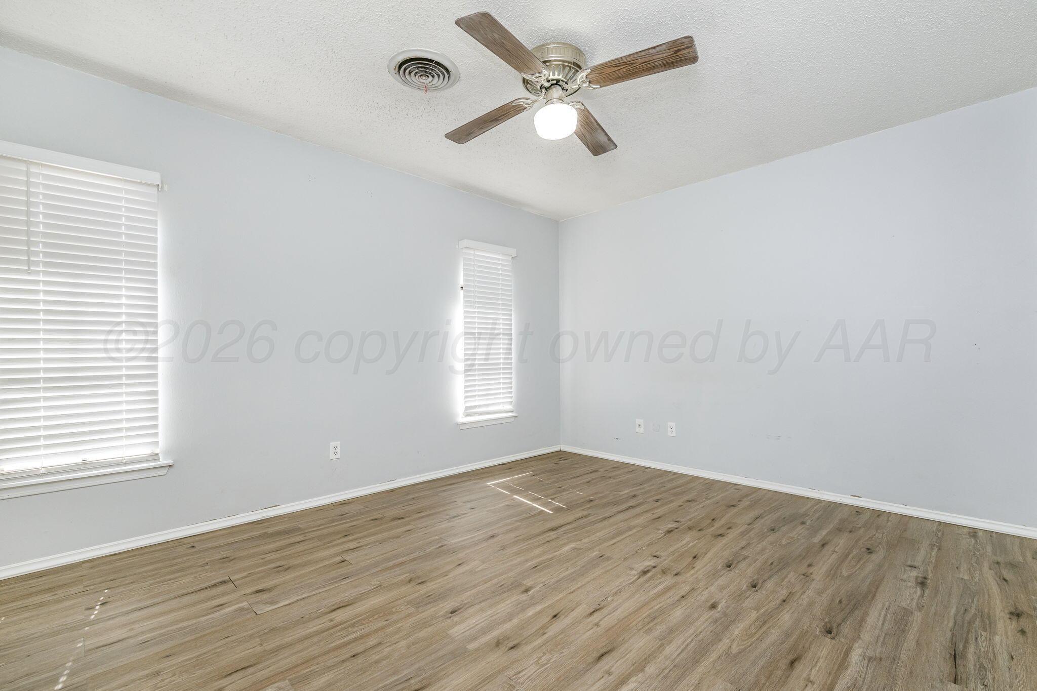 5212 Leigh Avenue Amarillo, TX 79110 - Photo 9 of 20 5212 Leigh Ave 17