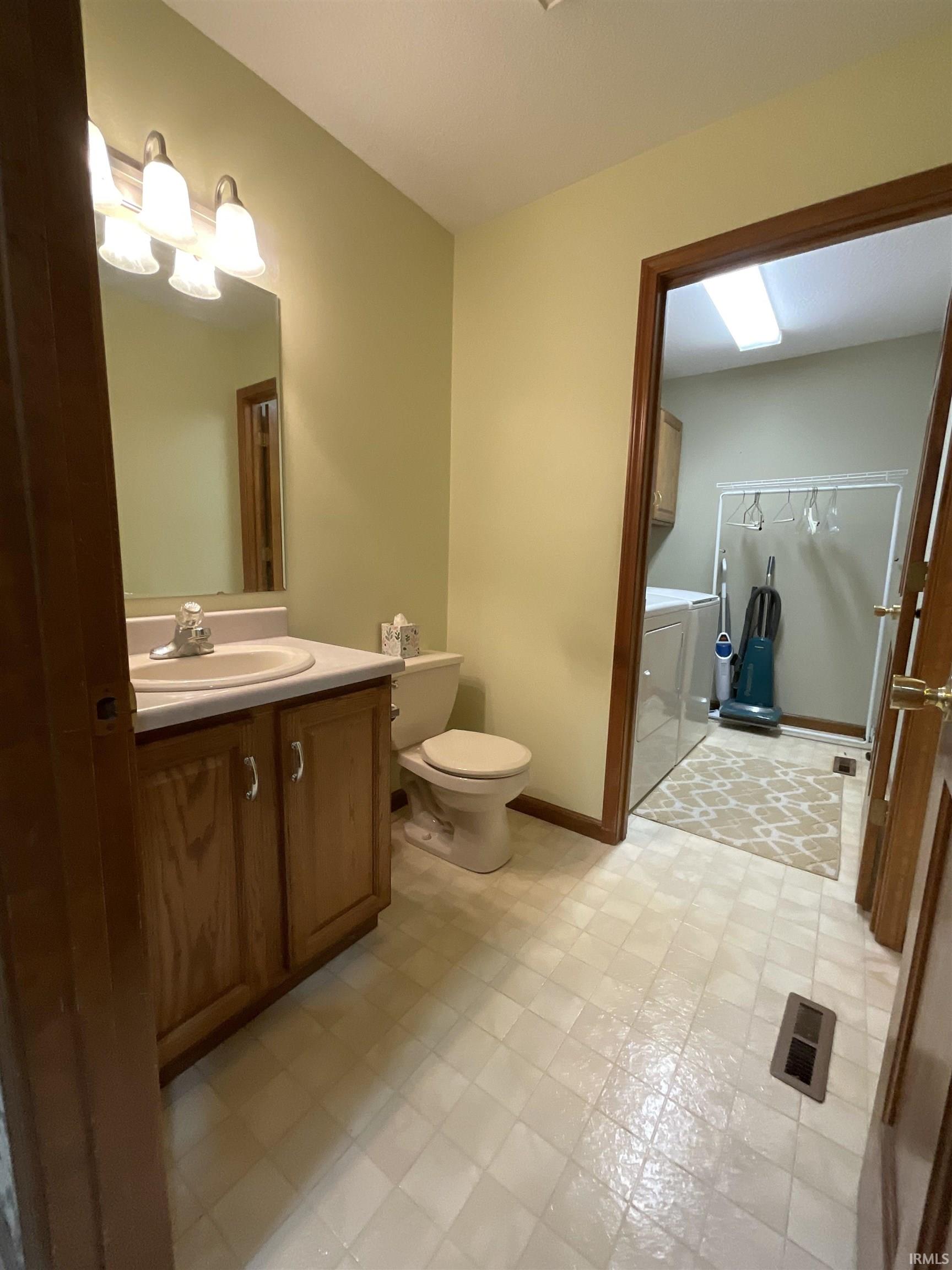 404 Ridge Court Ossian, IN 46777 - Photo 12 of 27 Gallery Image 12