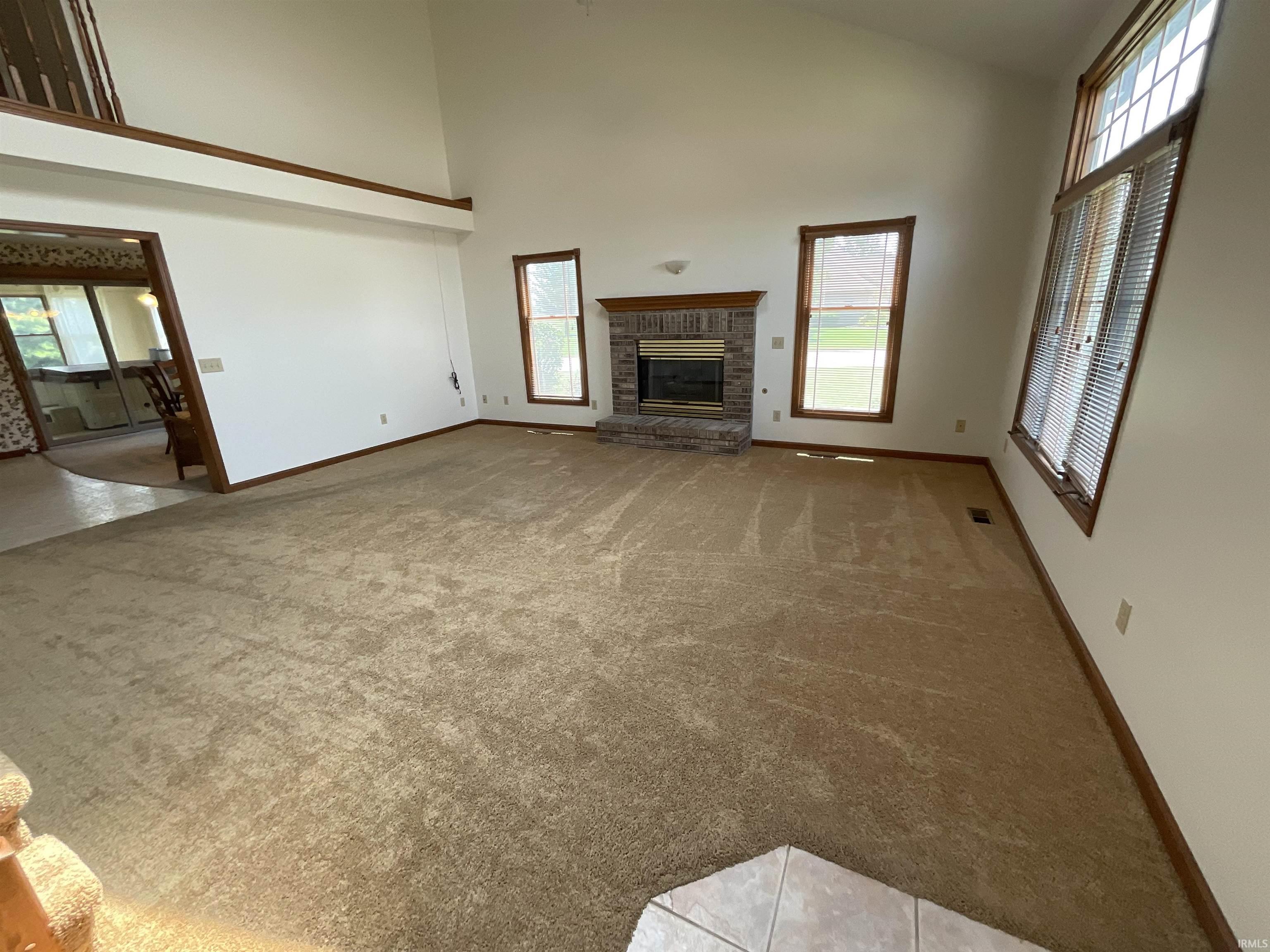 404 Ridge Court Ossian, IN 46777 - Photo 4 of 27 Gallery Image 4