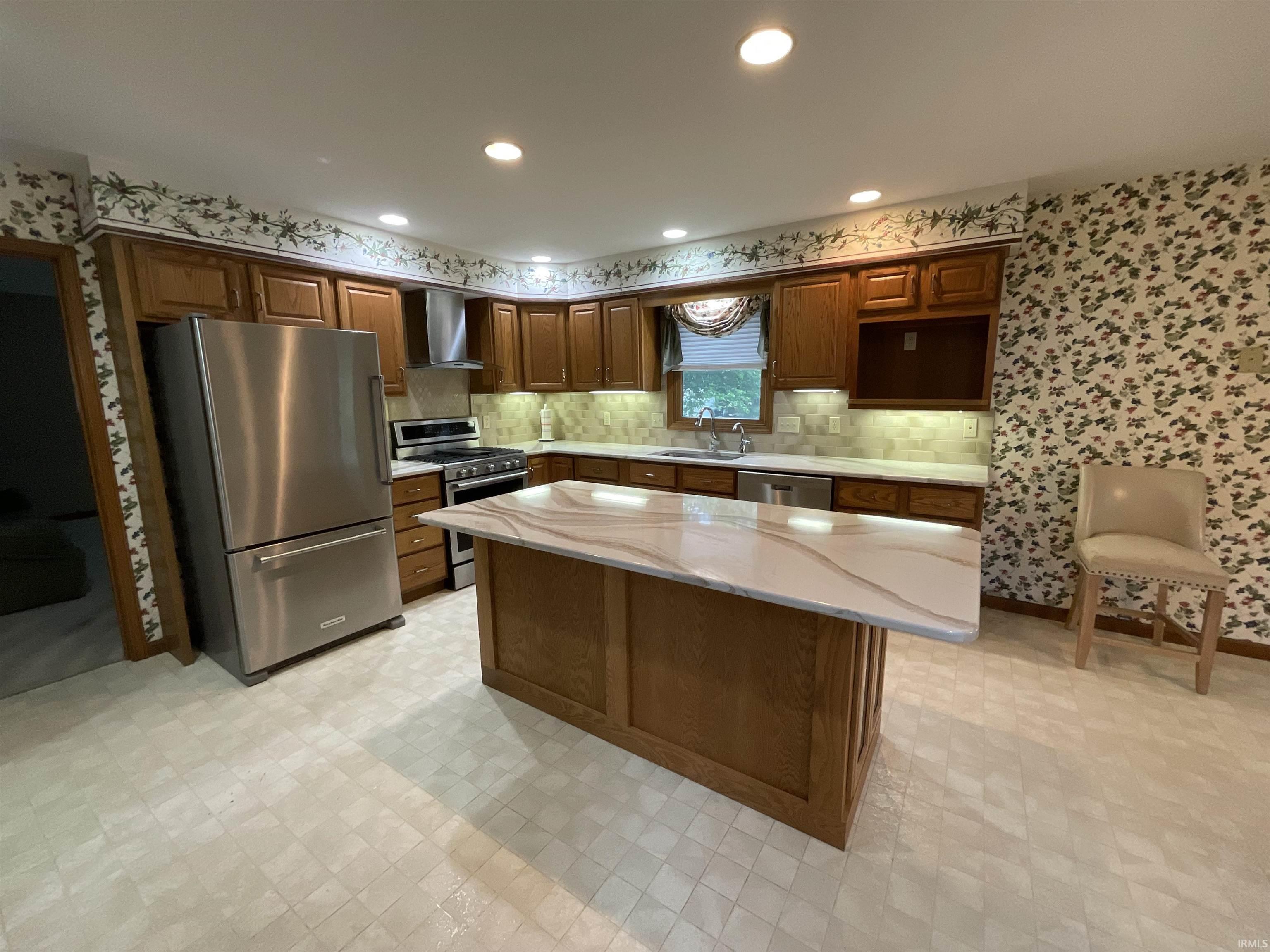 404 Ridge Court Ossian, IN 46777 - Photo 8 of 27 Gallery Image 8