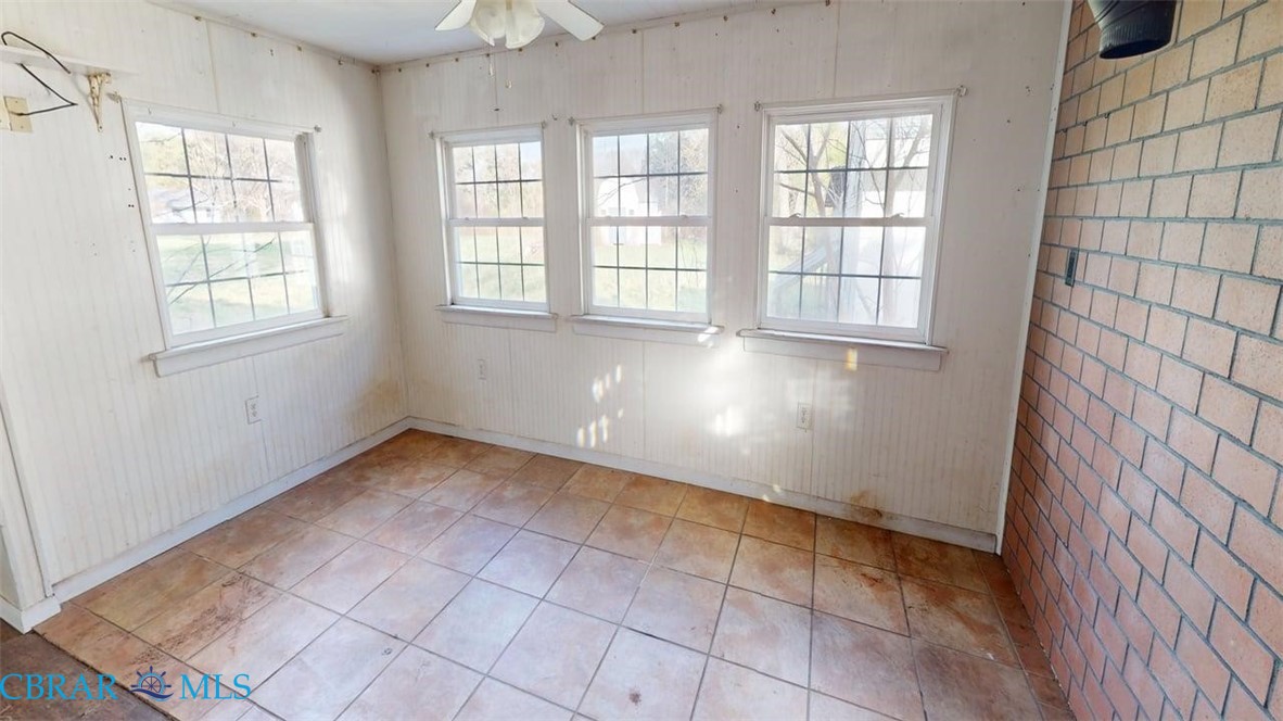 1678 Fitchetts Wharf Road Moon, VA 23119 - Photo 10 of 50