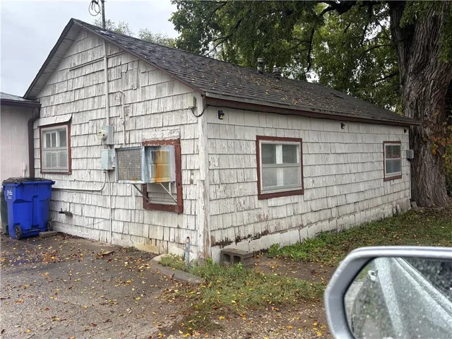 $34,000 | 713 East 11th Street, Junction City, KS 66441