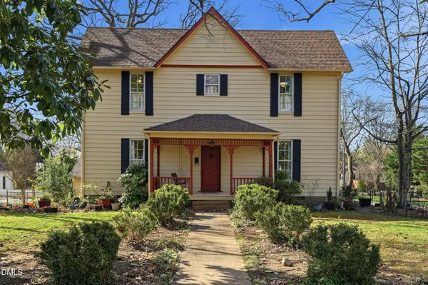 $369,000 | 916 West Davis Street, Burlington, NC 27215