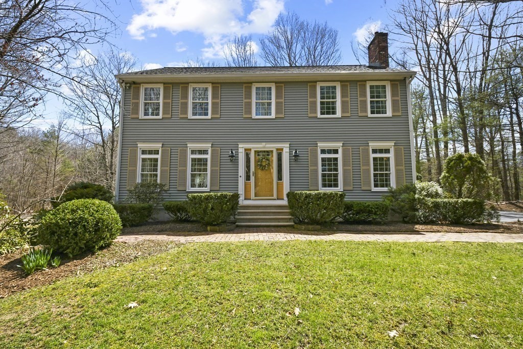 4 Charnock Circle Rutland, MA 01543 - Photo 2 of 42