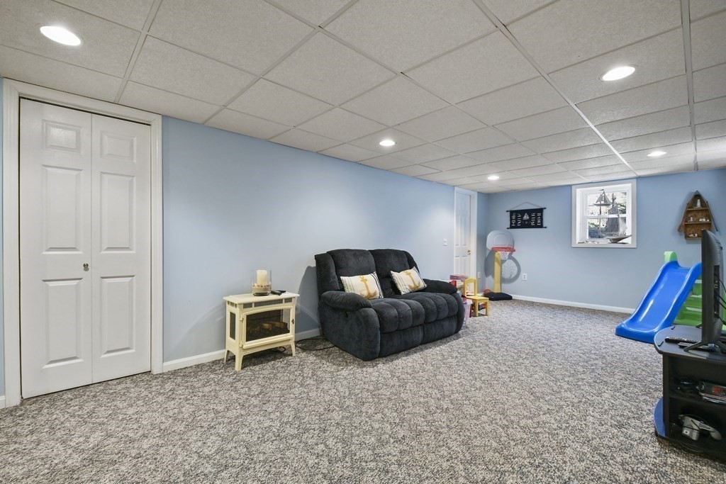 4 Charnock Circle Rutland, MA 01543 - Photo 24 of 42