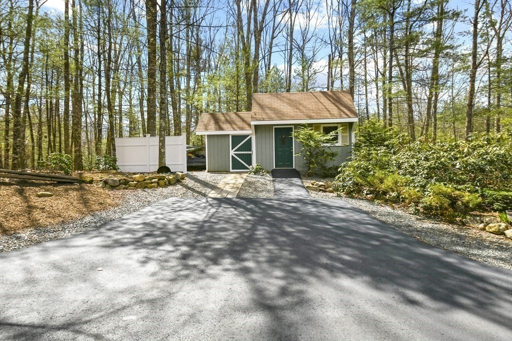 4 Charnock Circle Rutland, MA 01543 - Photo 34 of 42