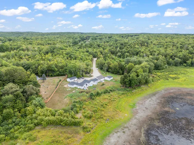 $999,000 | 102 Manning Drive, West Gardiner, ME 04345