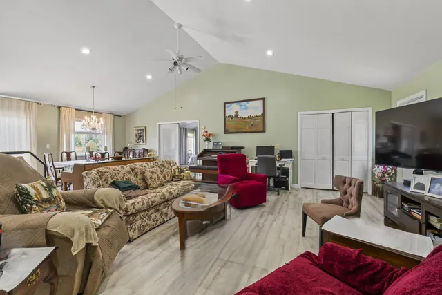 $999,000 | 102 Manning Drive, West Gardiner, ME 04345