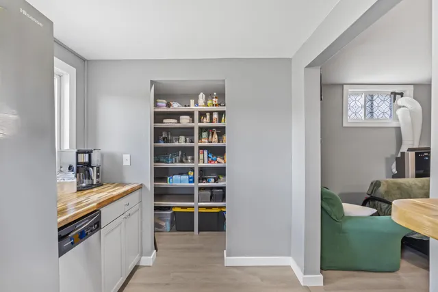 $999,000 | 102 Manning Drive, West Gardiner, ME 04345