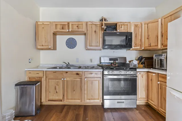 $999,000 | 102 Manning Drive, West Gardiner, ME 04345