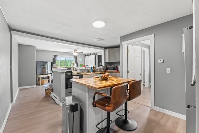 $999,000 | 102 Manning Drive, West Gardiner, ME 04345