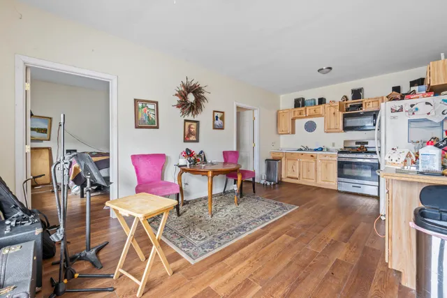 $999,000 | 102 Manning Drive, West Gardiner, ME 04345